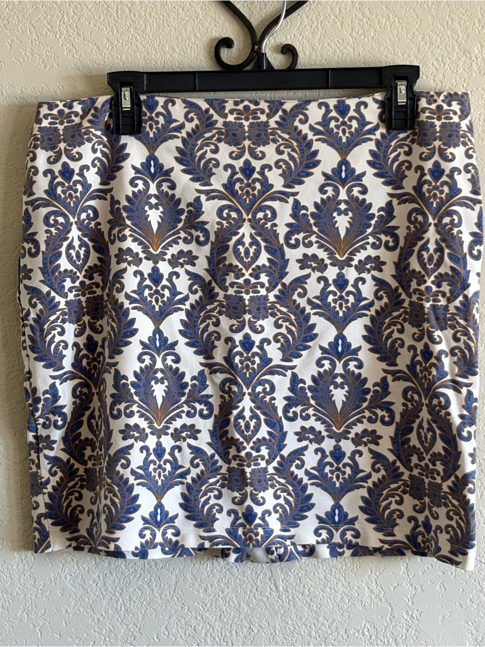 J. McLaughlin Lucy Bainbridge Pencil Skirt with Blue/Gold/Tan Damask Print, Sz 8